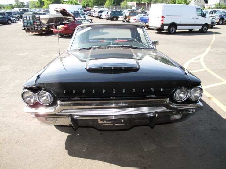 Featured Car Donation of the Week: 1964 Ford Thunderbird for Last Chance for Animals